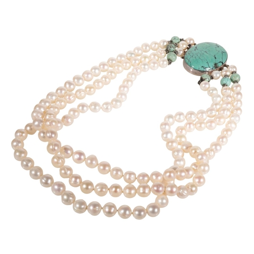 408 - A MODERN CULTURED PEARL NECKLACE with silver clasp set with 'turquoise' stones, c.50cm long