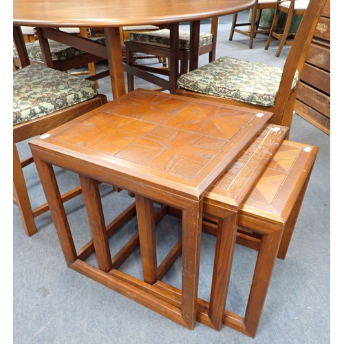 640 - AN ERCOL NARROW DROP-LEAF DINING TABLE with oval elm top 128cm wide, with four Ercol ladderback chai... 