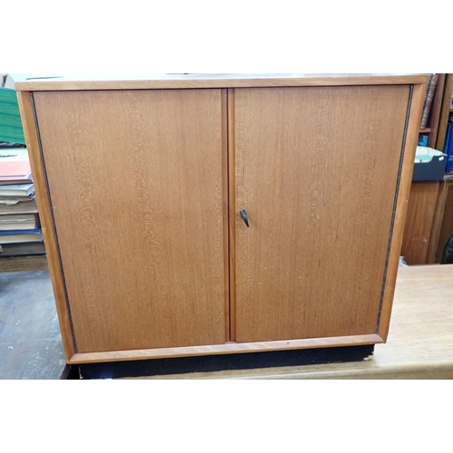 654 - A MID-CENTURY MODERN TEAK DINING SUITE, THE TABLE STAMPED 'NATHAN FURNITURE' comprising sideboard 21... 