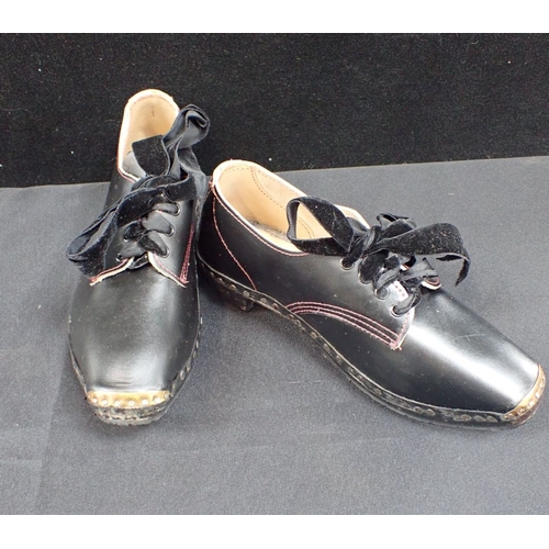 46 - A PAIR OF NORTHUMBRIAN CLOGS with leather uppers, and brass toe caps (soled with tyre rubber) size 5