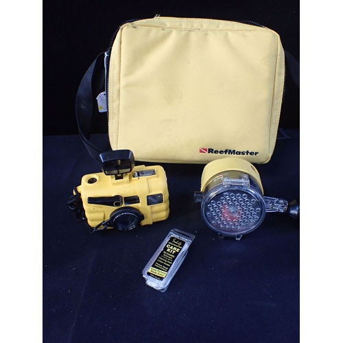 312 - A 'REEFMASTER SEALIFE' UNDERWATER CAMERA cased, in yellow