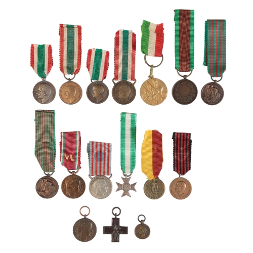 129 - ITALY, KINGDOM. A COLLECTION OF MINIATURE MEDALS Italy. Cross for War Merit (Croce al Merito di Guer... 