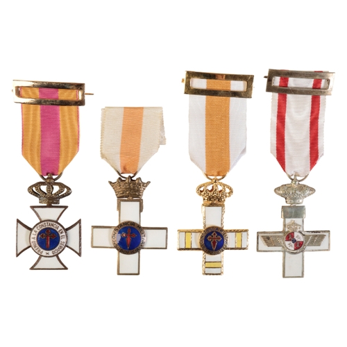 242 - SPAIN. A COLLECTION OF ORDERS Spain. Military Long Service Cross, Cross of Bronze (Cruz a la Constan... 