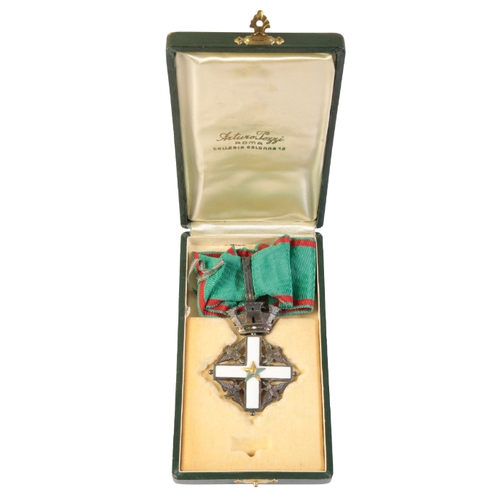 277 - ITALY, REPUBLIC. ORDER OF MERIT OF THE ITALIAN REPUBLIC, COMMANDER, IN CASE OF ISSUE BY ARTURO POZZI... 