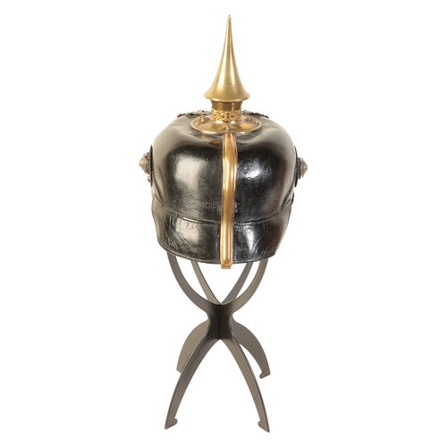 498 - A WWI GERMAN OFFICERS PICKELHAUBE the leather skull with original leather lining, leather and brass ... 