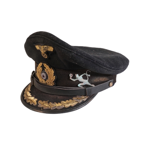 512 - A HIGH QUALITY REPRODUCTION OF A U-BOAT OFFICER VISOR with a U-Boat emblem pin to the side. The make... 