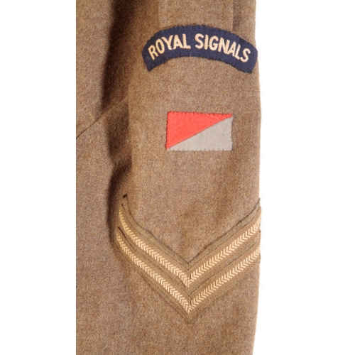 529 - ROYAL SIGNALS 1949 PATTERN BATTLE DRESS rank of corporal, shoulder titles and patches; Defence Medal... 