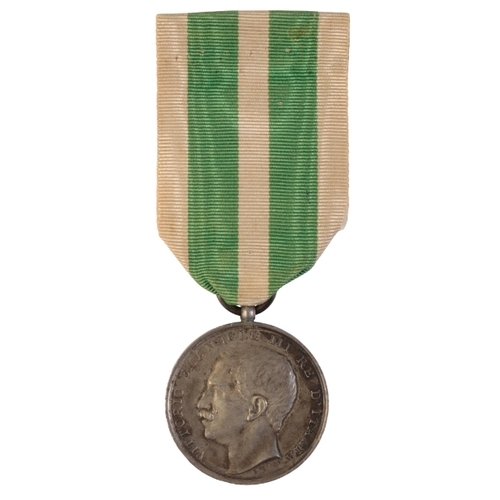 59 - ITALY, KINGDOM. COMMEMORATIVE MEDAL FOR THE EARTHQUAKE OF 1908 IN CALABRIA AND SICILY, SILVER Italy.... 