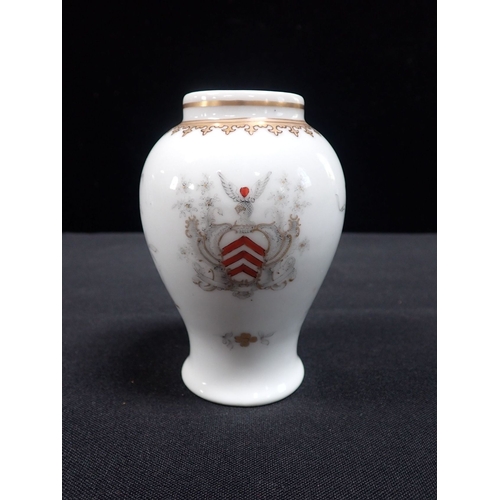 346 - A PAIR OF 19TH CENTURY SAMSON PORCELAIN ARMORIAL VASES 11.75cms height