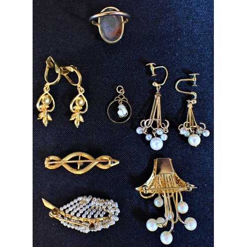 439 - A PAIR OF YELLOW METAL AND PEARL EARRINGS a 9ct and agate ring, and other items