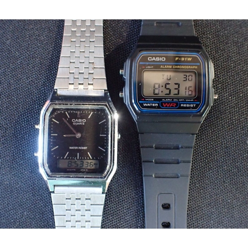 467 - 2 VINTAGE CASIO WATCHES Casio AQ-230 and Casio F-91W