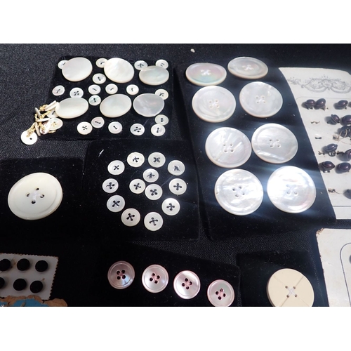 483 - A QUANTITY OF VARIOUS BUTTONS including boot, glove, underwear and mother-of-pearl types