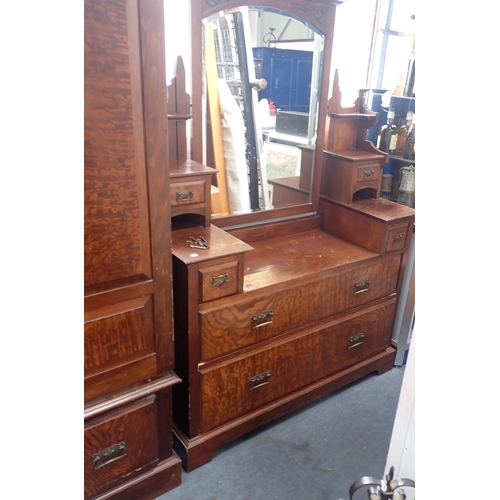 690 - A LATE VICTORIAN THREE-PIECE BEDROOM SUITE wardrobe, marble-topped washstand and dressing table, wit... 