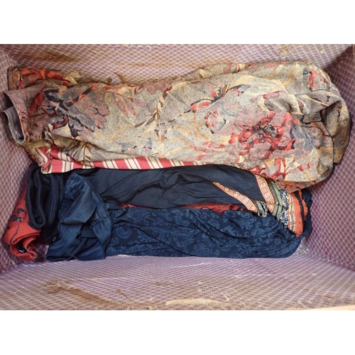 157 - ASSORTED VINTAGE CLOTHES to include, skirts, trousers, jumpers in an open topped trunk