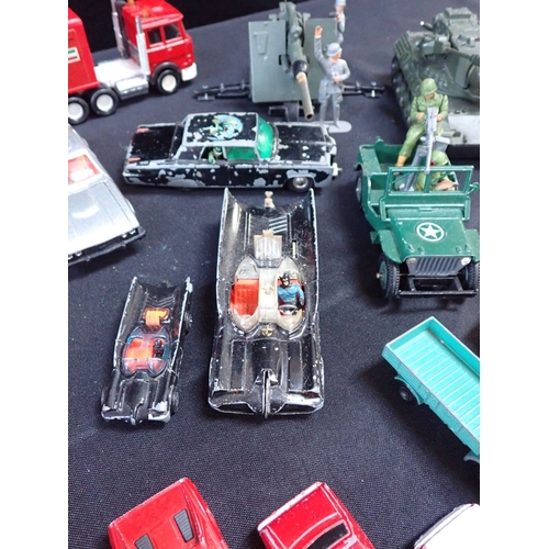 174 - A GOOD COLLECTION OF UNBOXED 70's / 80's DIECAST CARS INCLUDING CORGI, DINKY AND BRITAINS all in goo... 