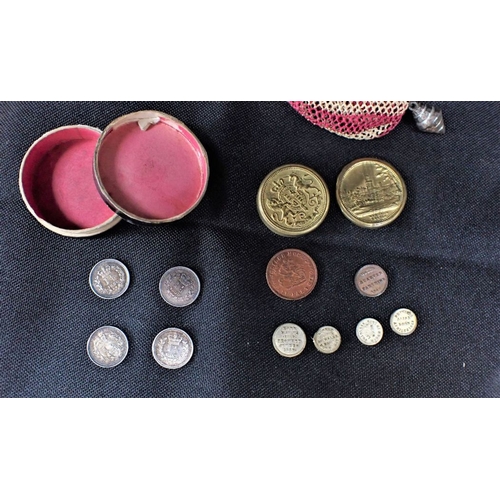 394 - VICTORIA; SILVER THREE-HALFPENCE (4) 1838 (some toning), 1839 (2), and 1843, with a souvenir set of ... 