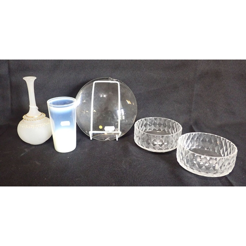 862 - A 19TH CENTURY CLEAR GLASS CIRCULAR CONVEX LENS slight chipping, a pair of David Queensbury 'Domino'... 