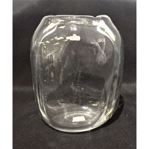 863 - TOM HILL FOR WHITEFRIARS: A TALL FREE FORM CLEAR GLASS VASE 21cm high x 16cm wide x 8cm deep. Proven... 