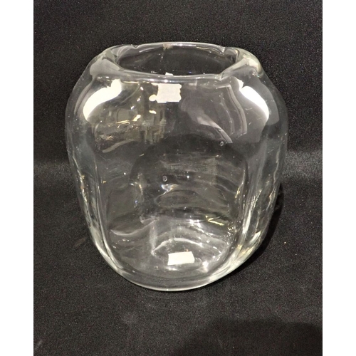 863 - TOM HILL FOR WHITEFRIARS: A TALL FREE FORM CLEAR GLASS VASE 21cm high x 16cm wide x 8cm deep. Proven... 