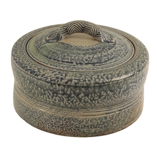 42 - *JANE HAMLYN (B. 1940): A LARGE SALT GLAZED STONEWARE LIDDED VESSEL the body of slightly waisted for... 