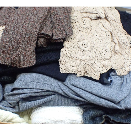 104 - A QUANTITY OF LADIES VINTAGE AND MODERN CLOTHING to include dresses, Peruvian Connection, trousers a... 