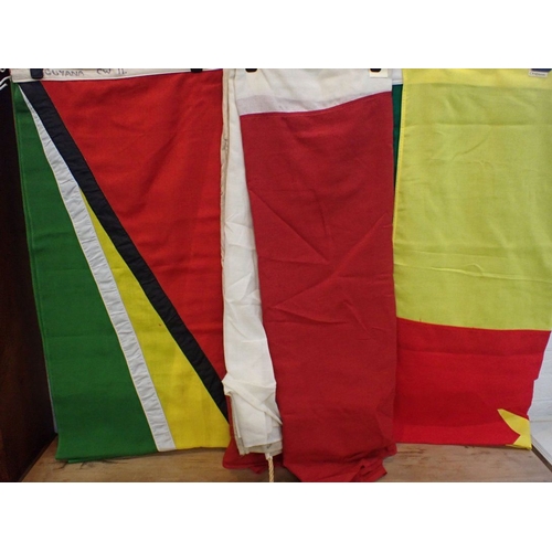 121 - A LARGE QUANTITY OF INTERNATIONAL FLAGS

(200) varying age and material, some woollen, cotton, synth... 