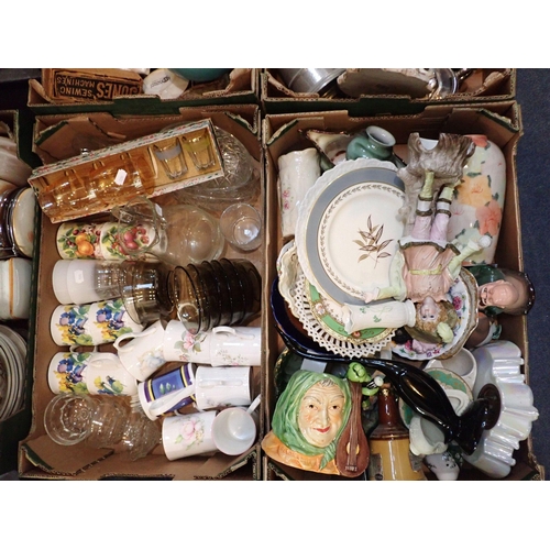 107 - A LARGE QUANTITY OF SUNDRIES household ceramics, glass, decorative items