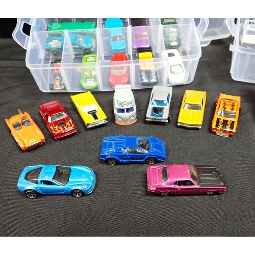 208 - COLLECTION OF VINTAGE HOTWHEELS IN CARRY CASE 30 unboxed models, including Lamborghini Countach. Mod... 