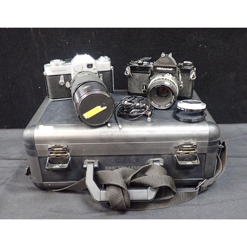 280 - A LEITZ LEICAFLEX CAMERA, No 1119983 and a Nikon Nikkormat, both in a camera case