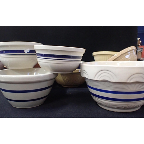 20 - KITCHEN MIXING BOWLS BY RANSBOTTOM, OHIO, USA and other kitchen bowls