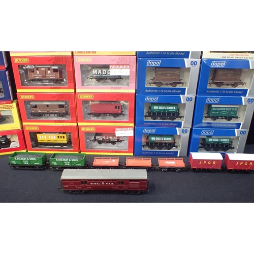 144 - A COLLECTION OF 00 GAUGE GOODS WAGONS Hornby, Wrenn, Dapol, Bachmann, most boxed as new