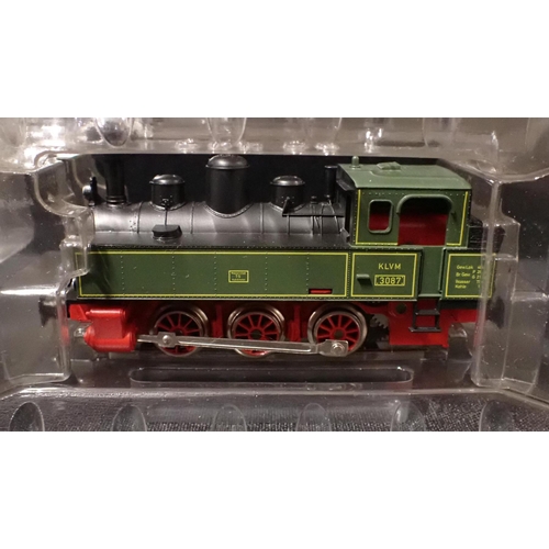 162 - MARKLIN 3087 00 GAUGE TANK LOCOMOTIVE as new in box. Sound chip fitted.