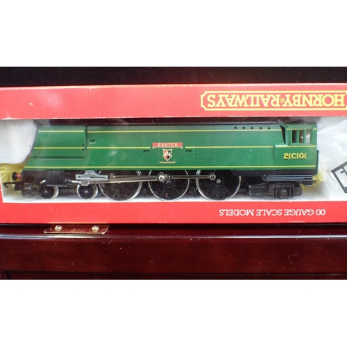 179 - HORNBY 00 GAUGE SOUTHERN RAILWAY LOCOMOTIVE BOXED AS NEW Limited edition West Country Class Exeter, ... 