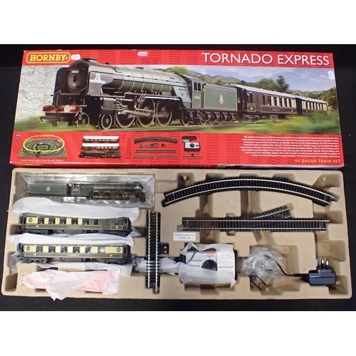 188 - HORNBY 00 GAUGE BOXED TRAIN SETS Flying Scotsman (incomplete) and Tornado Express.