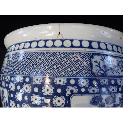 290 - A CHINESE BLUE AND WHITE FISH BOWL, QING c. early/mid 19th century, the exterior painted all over wi... 