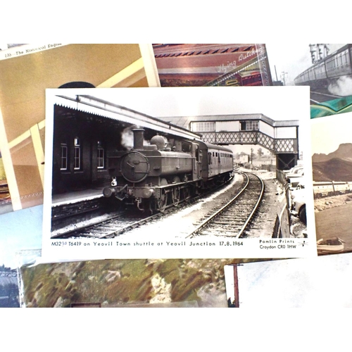 542 - A COLLECTION OF CLASSIC RAILWAY POSTCARDS locomotives, trains, stations, structures, some Officials,... 