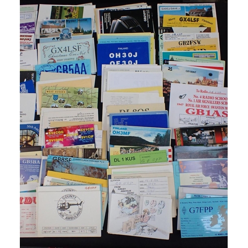 562 - A COLLECTION OF AMATEUR CB RADIO HAM QSL/QSO CARDS from many international locations, mostly 1990s