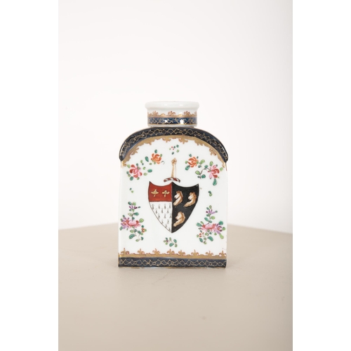 77 - TWO PORCELAIN TEA CANNISTERS

including a Chinese export famille rose example, 14cm high, and a  Sam... 