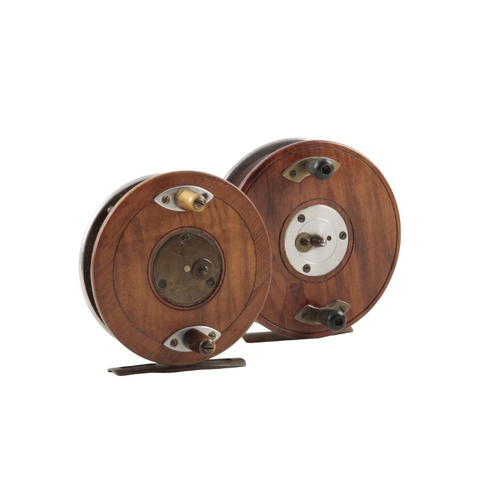 10 - D. SLATER, NEWARK: THE WALLIS CENTRE PIN REEL

with a walnut drum, twin ebonised handles, brass smoo... 