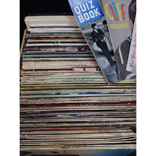 100 - A QUANTITY OF VINTAGE VINYL ALBUMS INCLUDING ABBA together with a quantity of vintage vinyl singles ... 