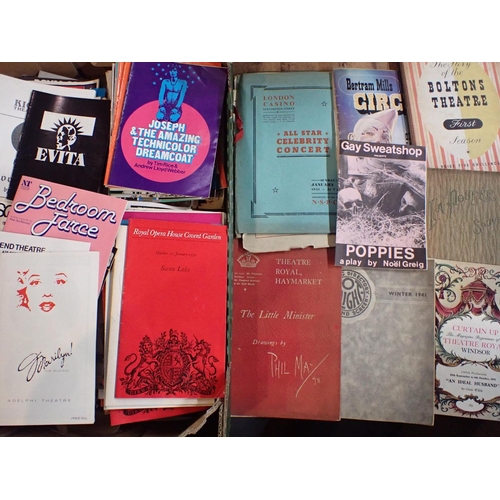 548 - A QUANTITY OF THEATRE EPHEMERA programmes, Edinburgh Fringe material, etc