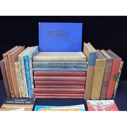 623 - A COLLECTION OF VINTAGE RAILWAY MODELLING BOOKS and periodicals, including Henry Greenly 'Model rail... 