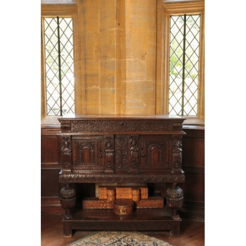 10 - AN ELIZABETHAN OAK COURT CUPBOARD

basically late 16th century, with a hinged rectangular top above ... 