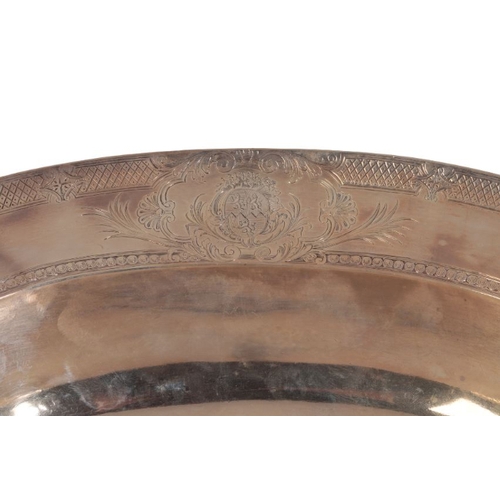 83 - PAUL DE LAMERIE (1688-1751): A GEORGE I SILVER SHAVING BOWL
makers mark of Paul de Lamerie, London 1... 