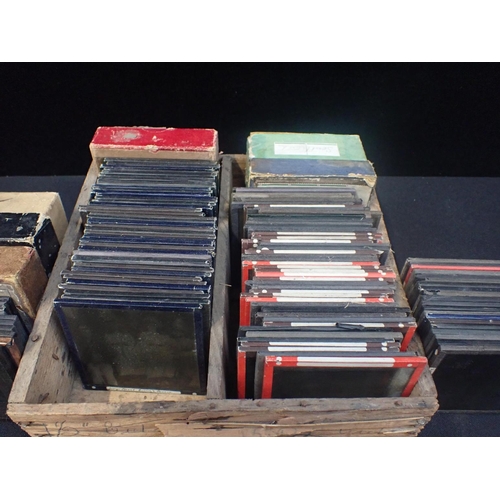 108 - A MIXED BOX OF LANTERN SLIDES family groups, views of Southend, Eastbourne etc