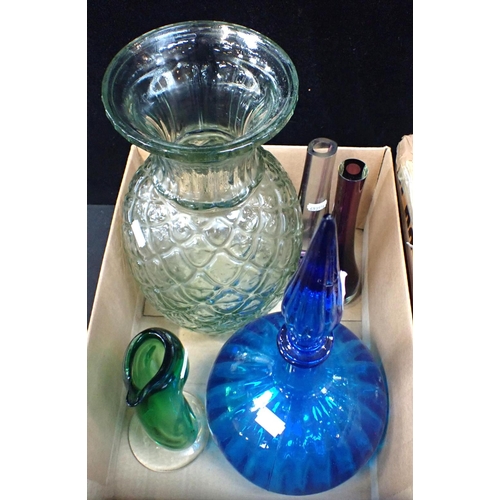 115 - A PURPLE ART GLASS FRUIT BOWL 31cm dia, a pair of 'Mary Gregory' style vases, an iridescent blue car... 