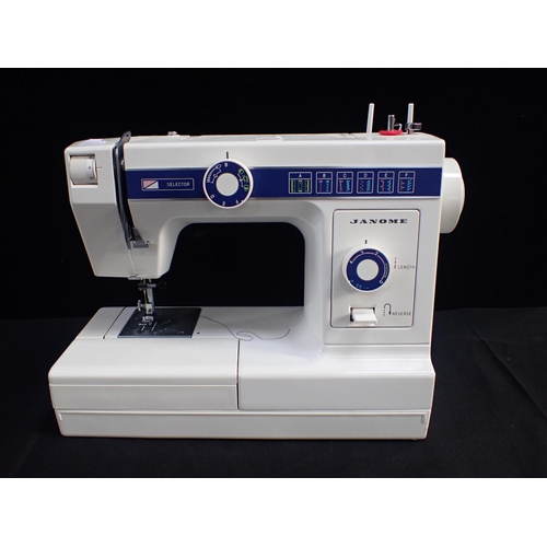 130 - A JANOME 110 SEWING MACHINE, AND YAMAHA PSR 220 KEYBOARD )not tested) (2)