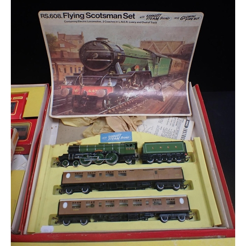 199 - HORNBY FLYING SCOTSMAN SET R608, AND SET R606 Express Goods Set 'With exhaust steam sound' (boxed, b... 