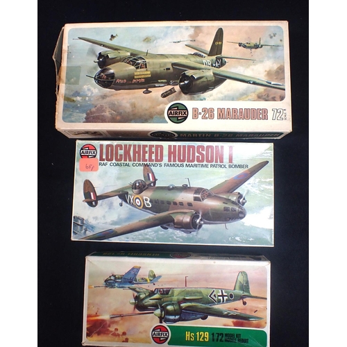 219 - AIRFIX BOEING B-17G FLYING FORTRESS with 7 other Airfix kits, including B-26 Marauder (1973, damaged... 