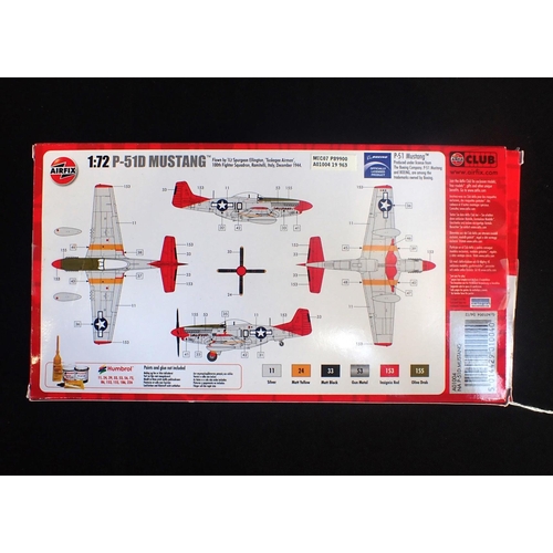 230 - TWO UNBUILT AIRFIX AMERICAN AIRCRAFT MODELS comprising P-51D Mustang and B-25 Mitchell, together wit... 